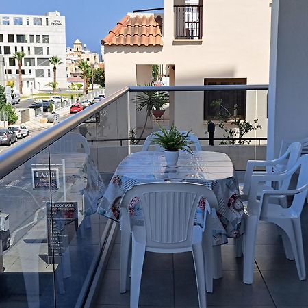 Albert'S Apartment St Lazarus 402 B - First Floor ลาร์นาคา ภายนอก รูปภาพ