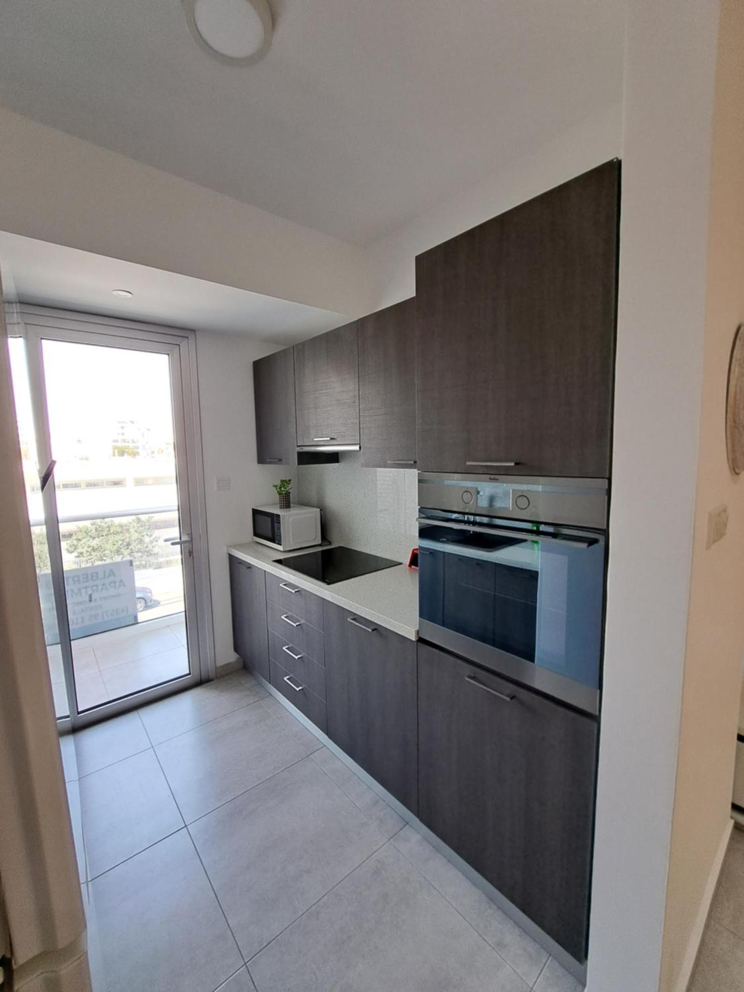 Albert'S Apartment St Lazarus 402 B - First Floor ลาร์นาคา ภายนอก รูปภาพ