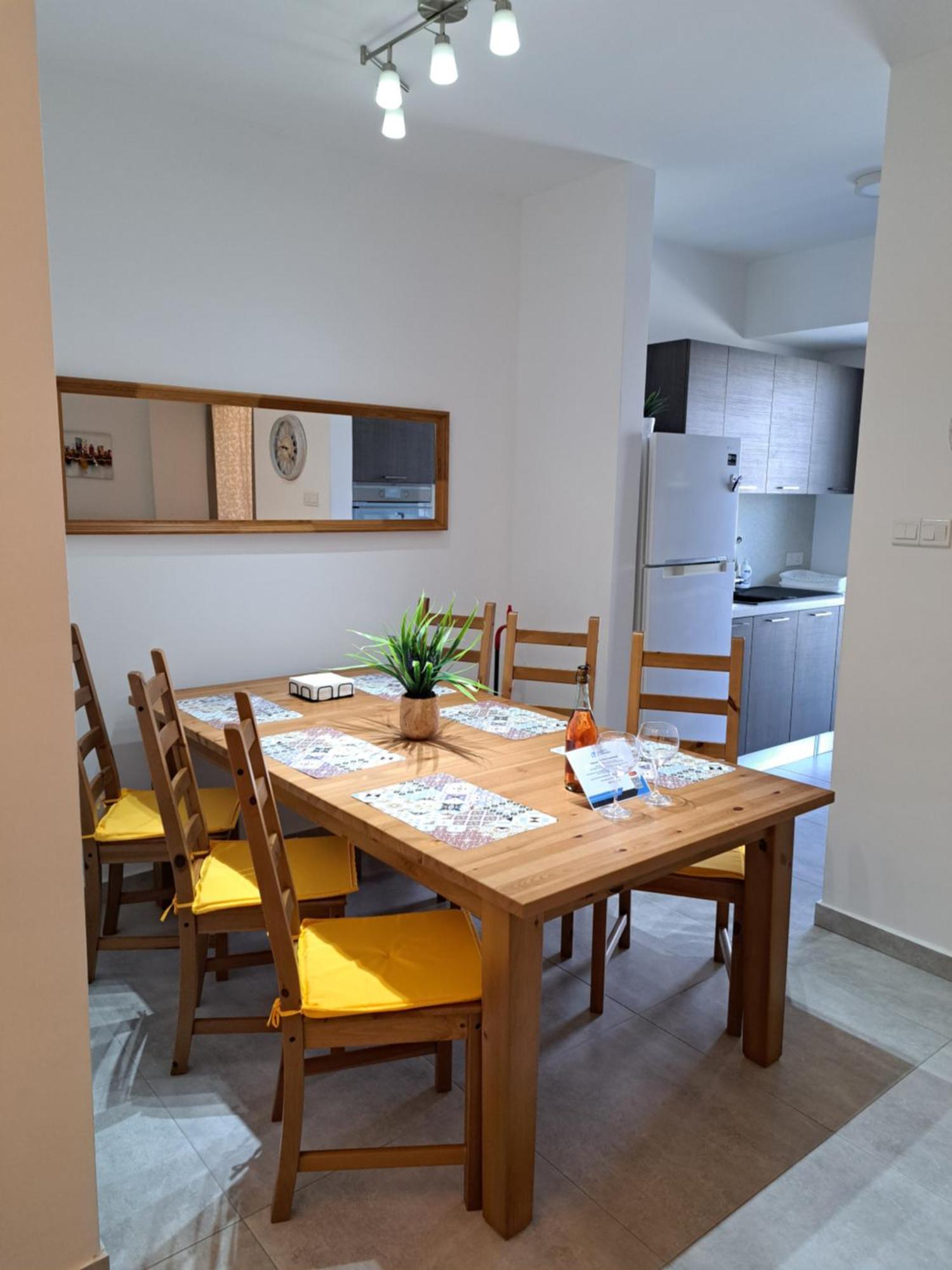 Albert'S Apartment St Lazarus 402 B - First Floor ลาร์นาคา ภายนอก รูปภาพ