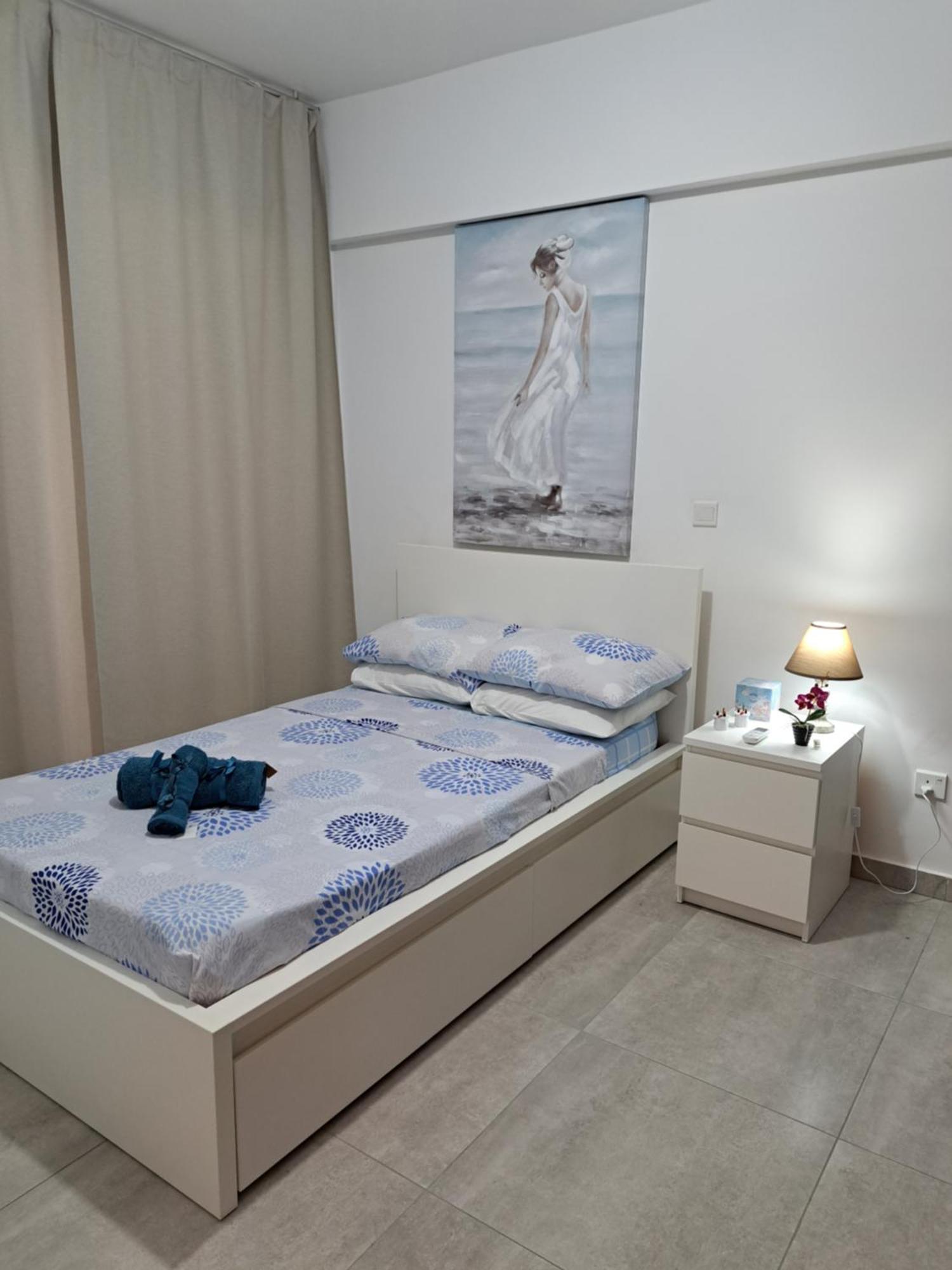 Albert'S Apartment St Lazarus 402 B - First Floor ลาร์นาคา ภายนอก รูปภาพ