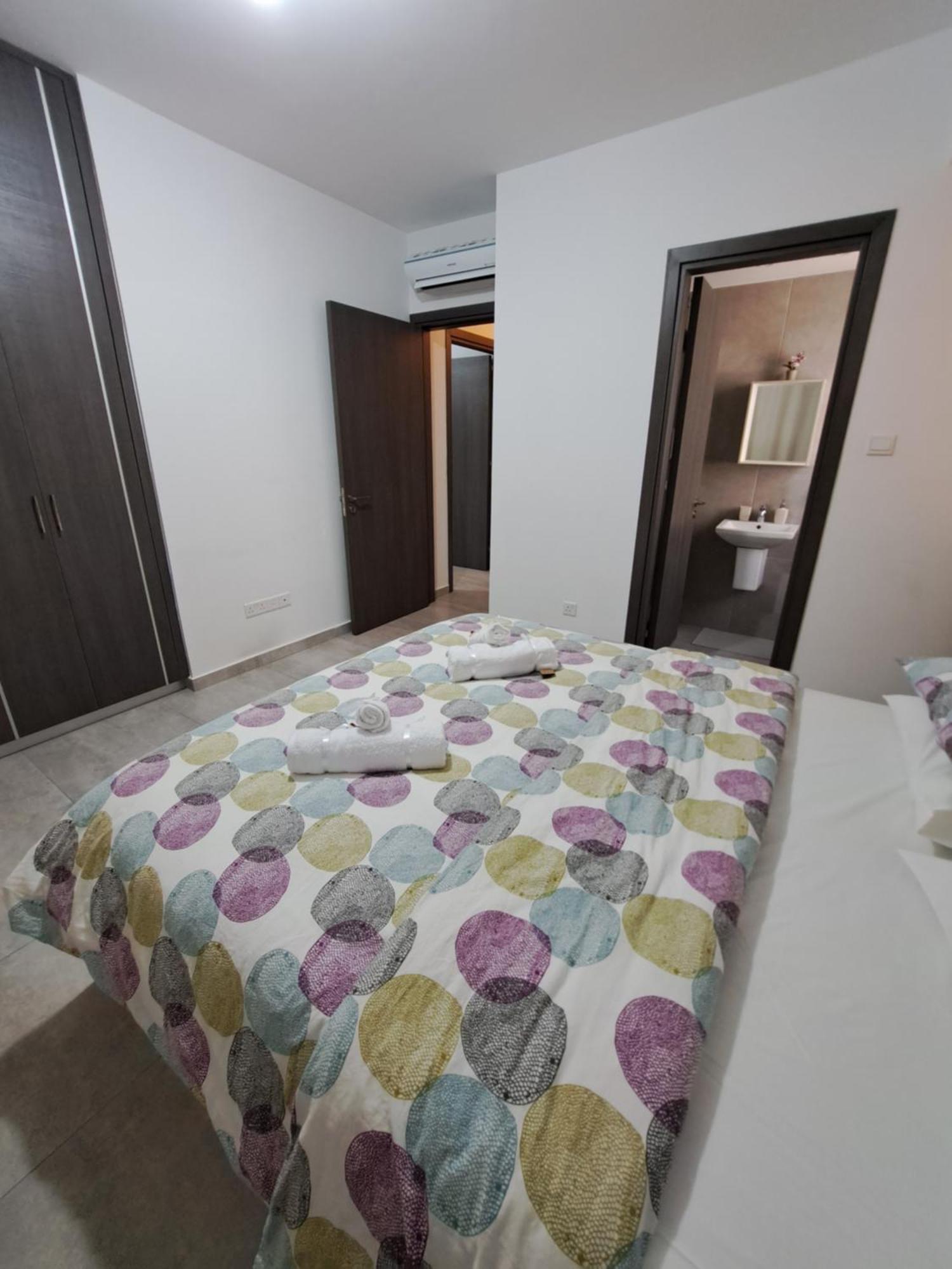 Albert'S Apartment St Lazarus 402 B - First Floor ลาร์นาคา ภายนอก รูปภาพ