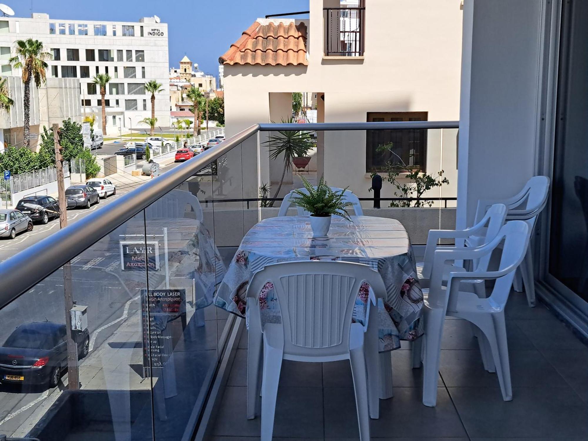 Albert'S Apartment St Lazarus 402 B - First Floor ลาร์นาคา ภายนอก รูปภาพ